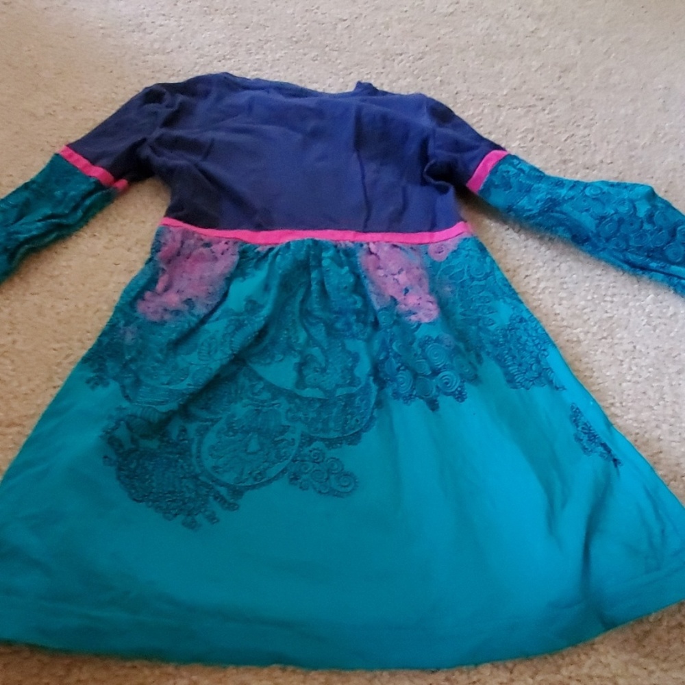 Sequin dress navy top with a gorgeous bottom. - Picture 4 of 4